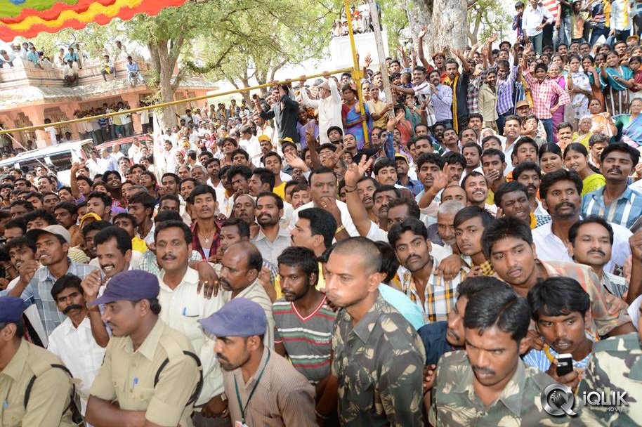 Balakrishna%20at%20Hindupur_iqlik123iqli