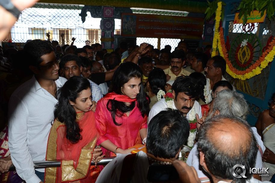 Balakrishna%20at%20Hindupur_iqlik123iqli