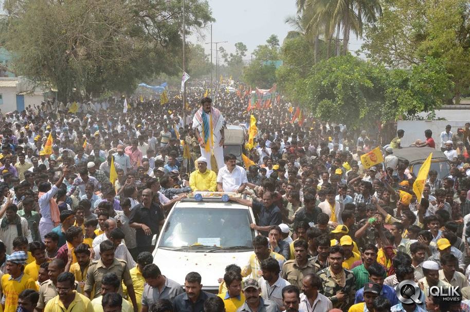 Balakrishna%20at%20Hindupur_iqlik123iqli