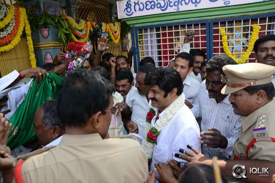 Balakrishna%20at%20Hindupur_iqlik123iqli