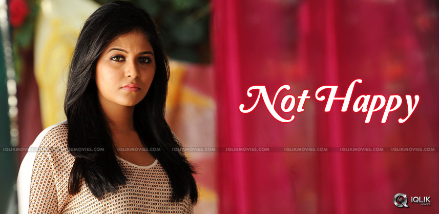 actress-anjali-is-not-happy-with-rumors