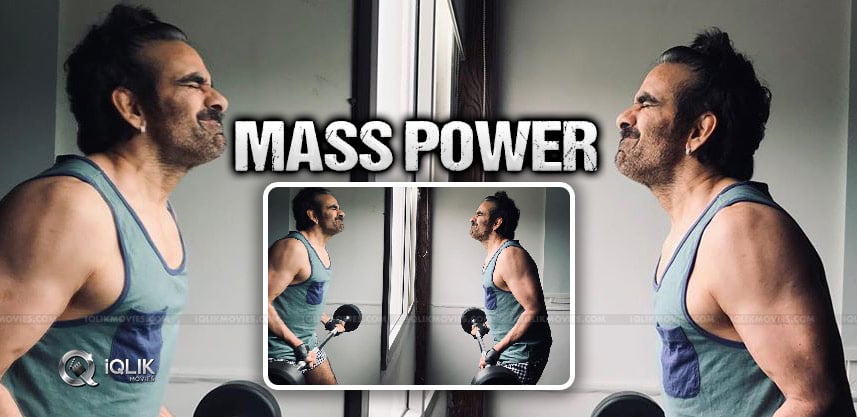 raviteja-shows-muscle-power