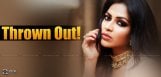 amala-paul-thrown-out-of-VS33