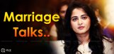 anuushka-shetty-mother-clarifies-on-wedding