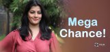 Mega-Chance-For-Varalakshmi-Sarath-Kumar