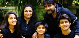 srikanth-daughter-medha-dubut