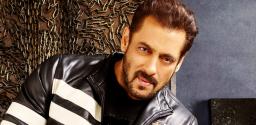 salman-khan-to-act-with-ten-heroines