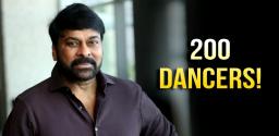 chiranjeevi-to-shake-leg-with-200-dancers