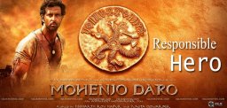 hrithik-takes-care-of-mohenjo-daro-promotions