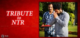 jrntr-visits-ntr-ghat-to-pay-respects-details