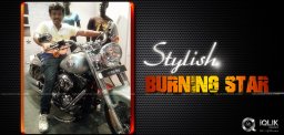 Sampoornesh-Babu-visits-Harley-Davidson-showroom