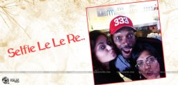 sneha-ullal-selfie-with-cricketer-chris-gayle