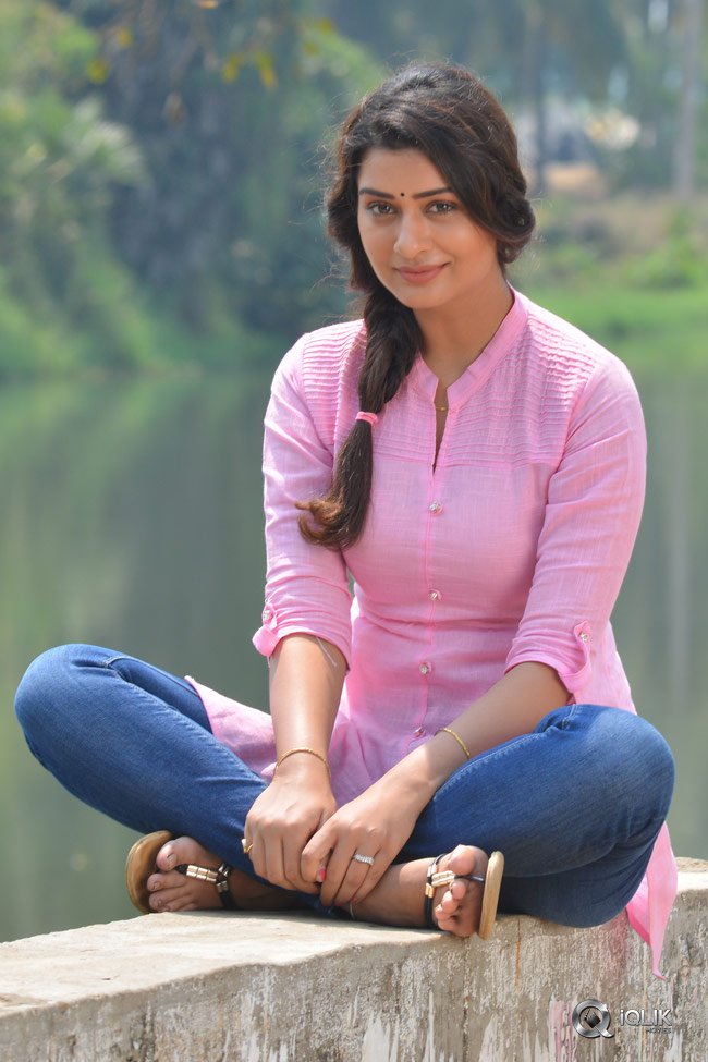 Payal%20Rajput%20in%20rx%20100%20movie_iqlik123iqlik3B9853-CEFA91.jpg