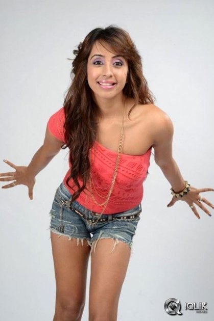 Sanjjanaa