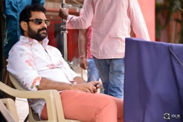 Meelo-Evaru-Koteeswarudu