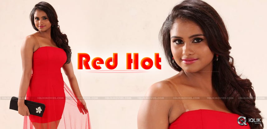 tamil-actress-charvli-hot-photo-shoot